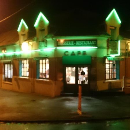 Le Relais De Risquetout Hem-Hardinval Eksteriør billede